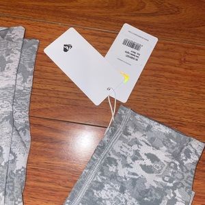 Women’s Best Camo Seamless In Color “grey”